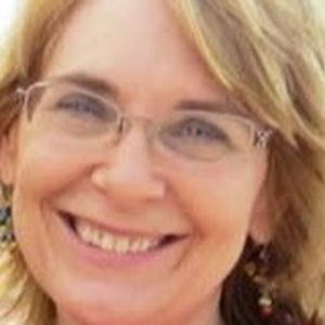 Meet your Posher, Carolyn